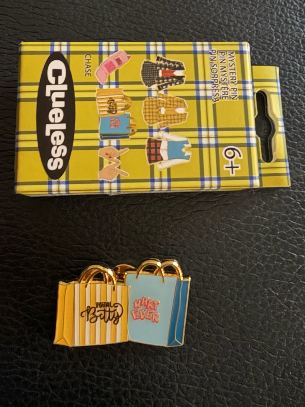 30th anniversary of Clueless with these new mystery pins! Revealed